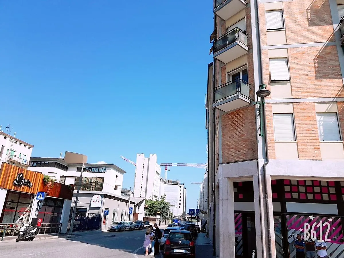 Bb Stay Station Mestre Penzion